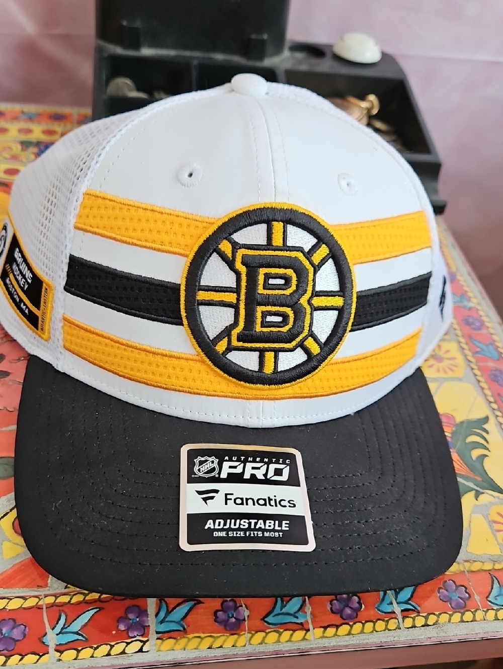Fanatics Boston Bruins White Yellow Black Mesh Adjustable Hat